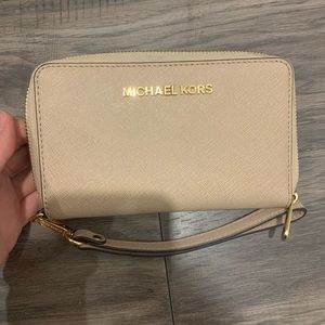 Michael kors Saffiano leather wallet - beige